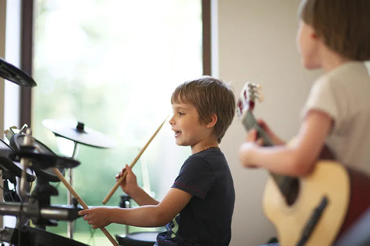 Música y niños: beneficios, herramientas y cómo abordarlos