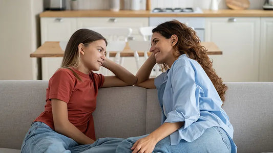 Enseña a tus hijos a practicar la escucha activa